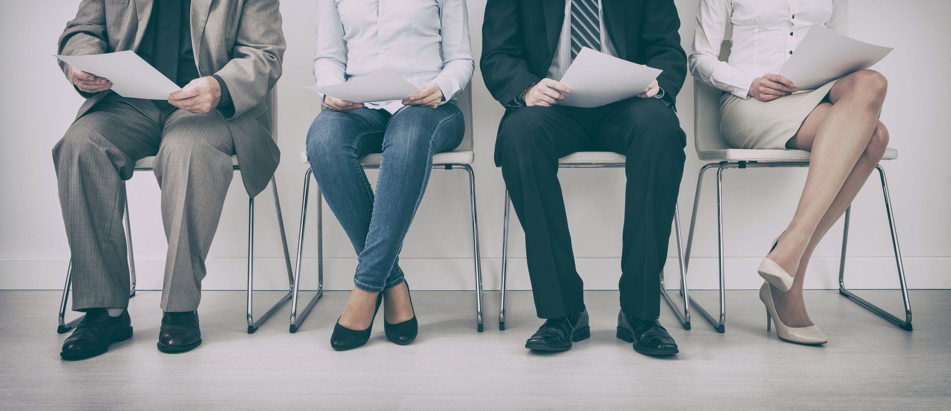 personnes en attente d'un entretien