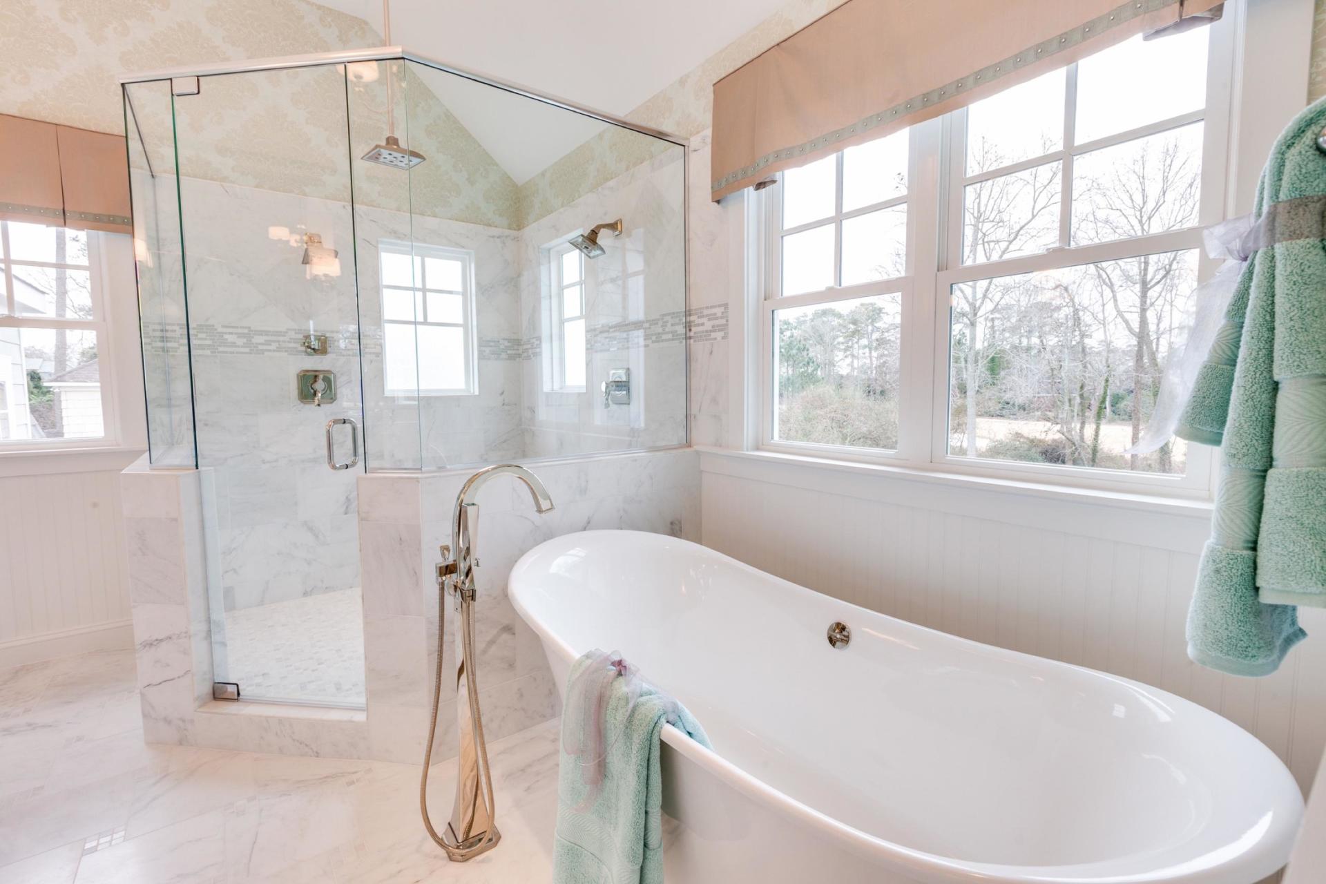 Elegant bathroom  | Bathroom Gallery | Stephen Alexander Homes | Chesapeake, VA