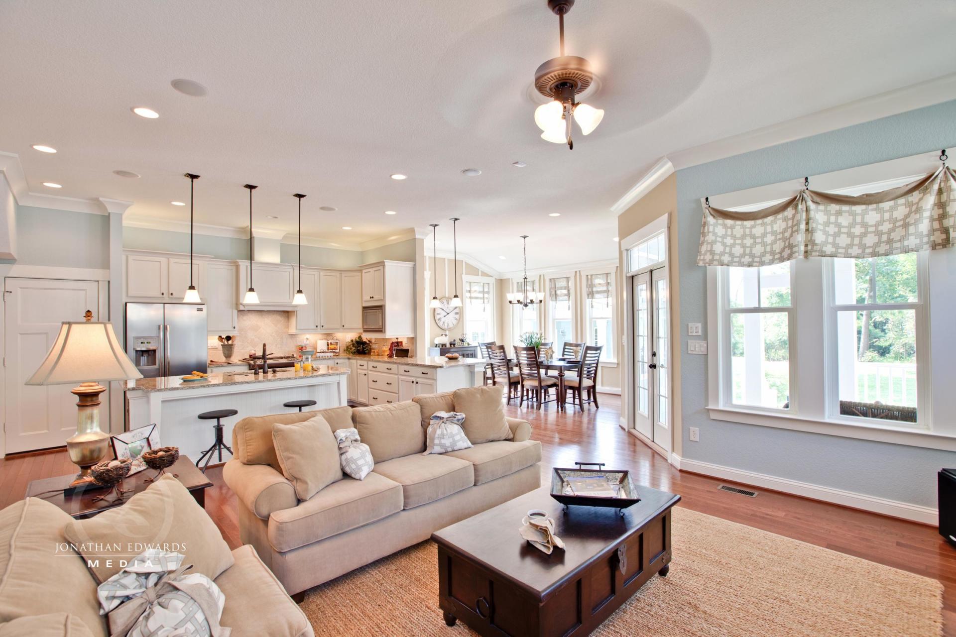 Elegant living room  | Living Spaces Gallery | Stephen Alexander Homes | Chesapeake, VA