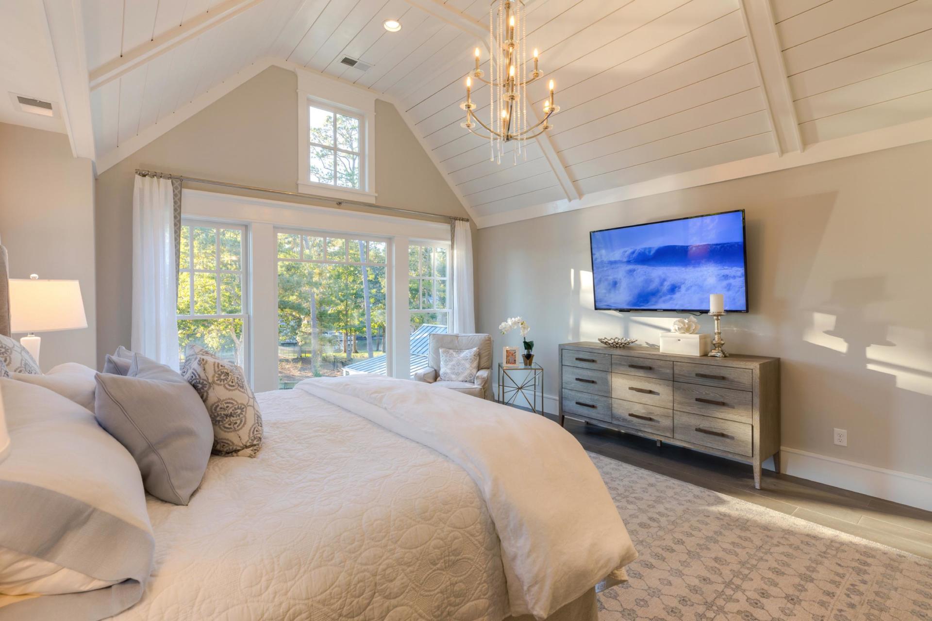 Elegant bed room  | Living Spaces Gallery | Stephen Alexander Homes | Chesapeake, VA
