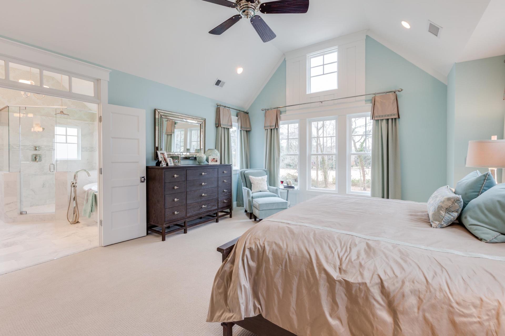 Elegant bed room area  | Living Spaces Gallery | Stephen Alexander Homes | Chesapeake, VA