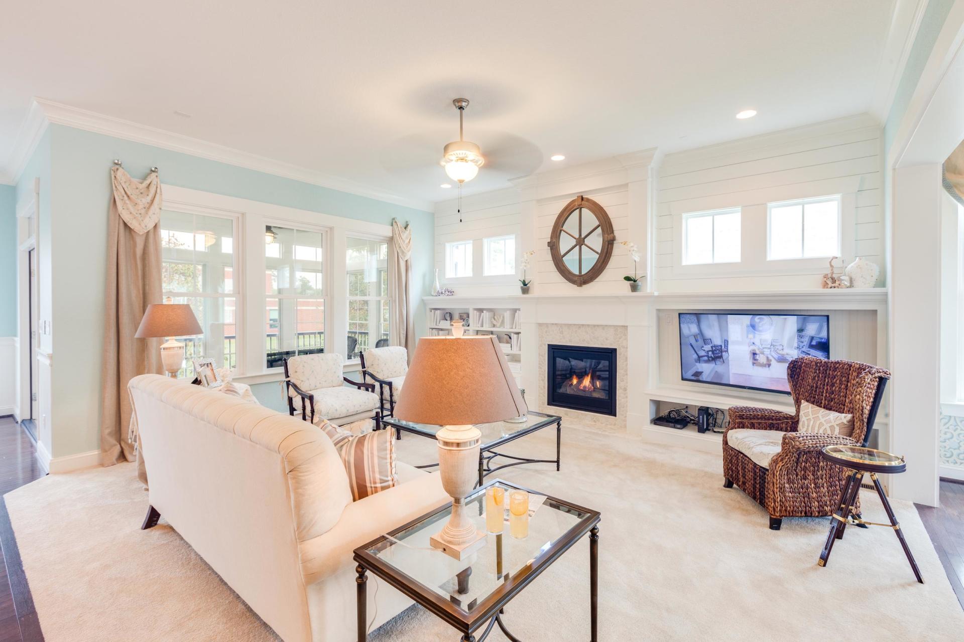 Elegant living area  | Living Spaces Gallery | Stephen Alexander Homes | Chesapeake, VA