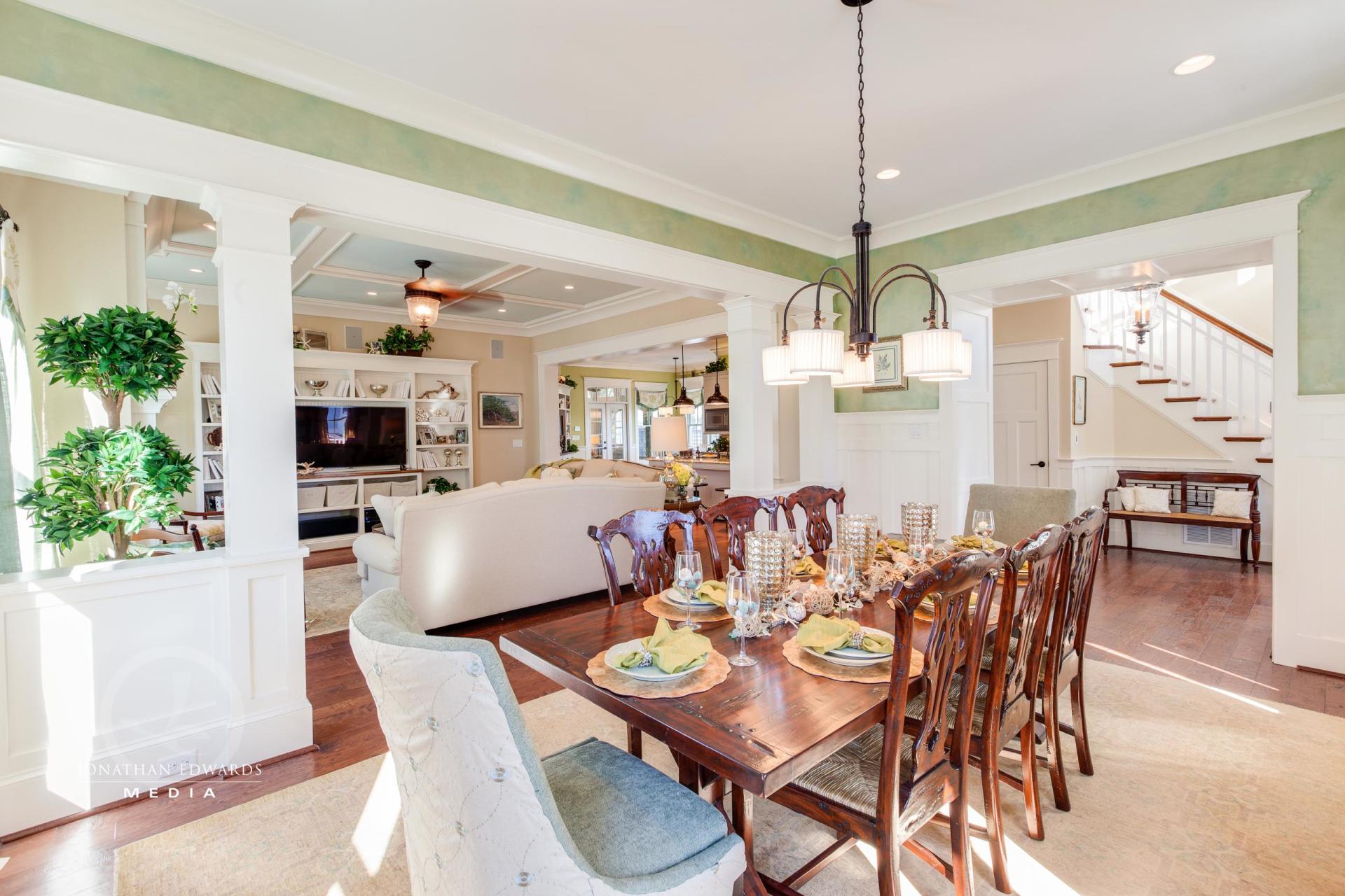 Elegant dining area  | Living Spaces Gallery | Stephen Alexander Homes | Chesapeake, VA