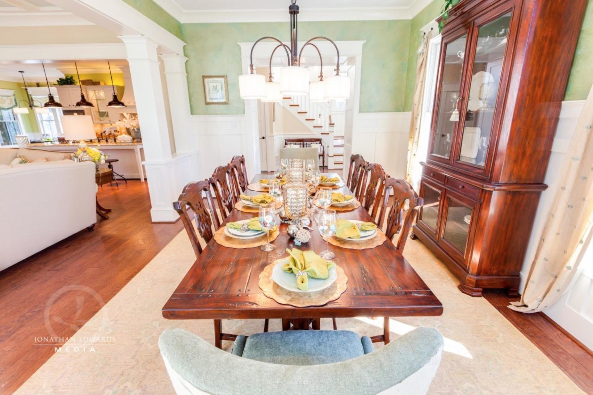 Elegant dining area  | Living Spaces Gallery | Stephen Alexander Homes | Chesapeake, VA