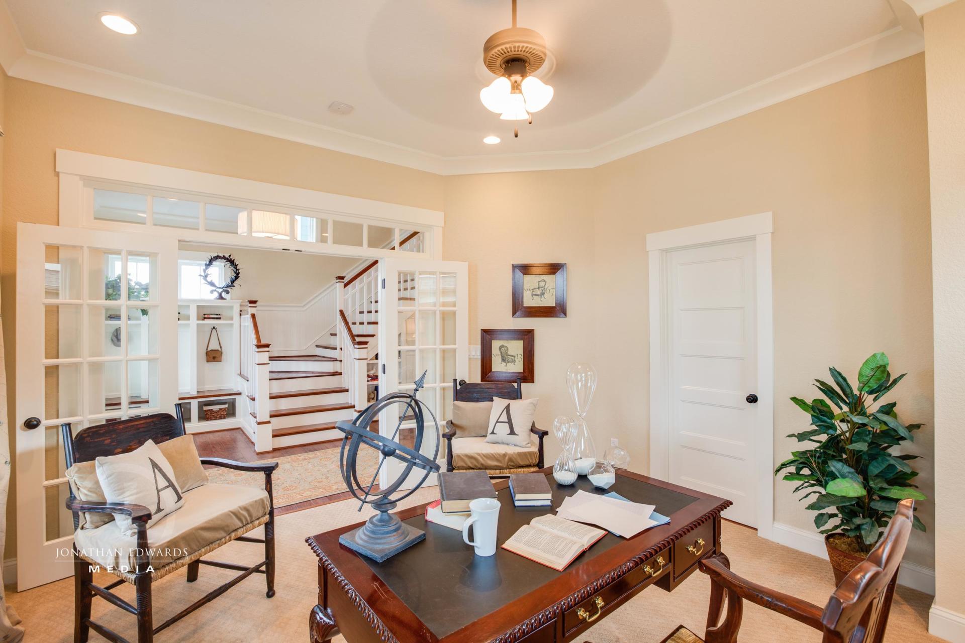 Elegant study area  | Living Spaces Gallery | Stephen Alexander Homes | Chesapeake, VA