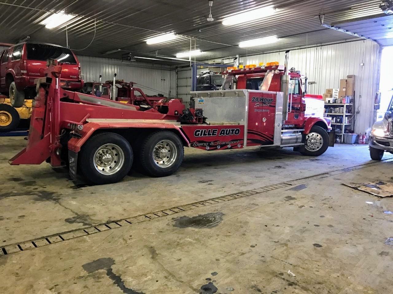 Gille Auto Tow Truck