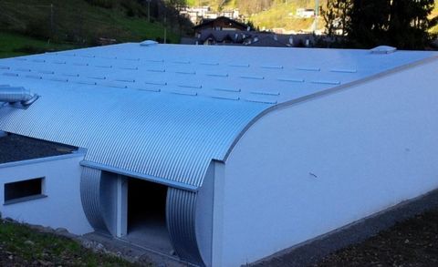 Copertura realizzata con pannello sandwich grecato in alluzinc