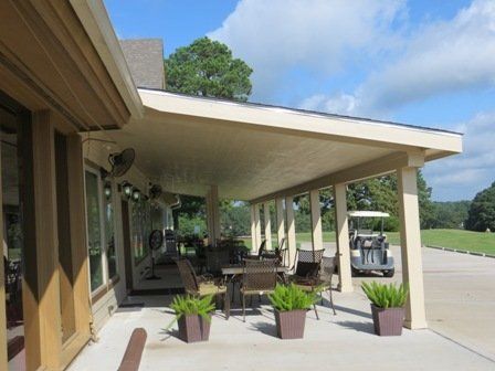 Patio | 19th Hole
