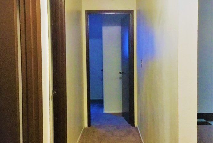 #4 3X1 HALLWAY