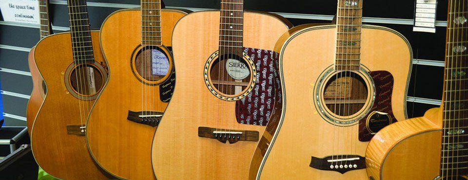 Electro & acoustic guitars