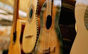Buy and sell guitars
