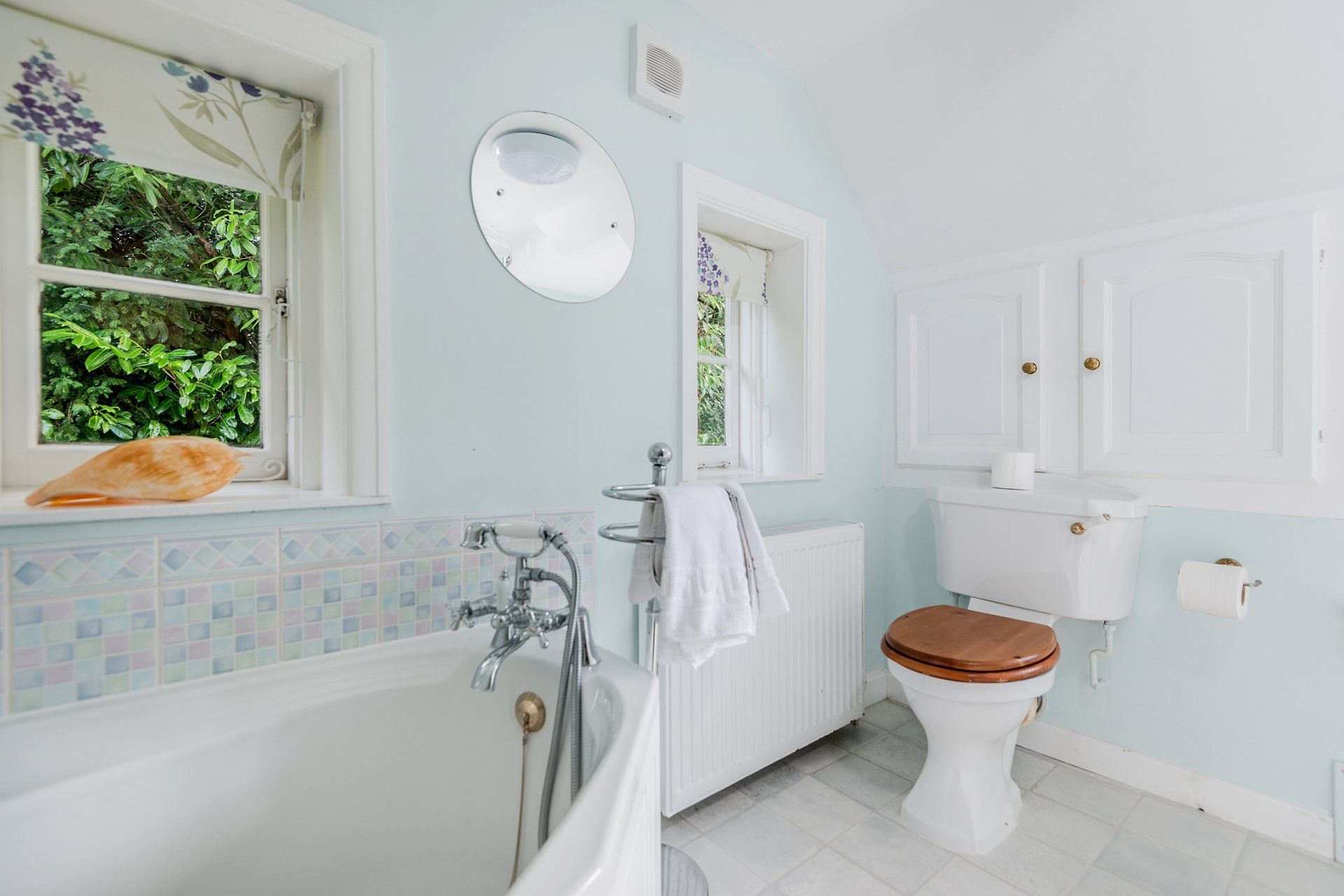 Traditional bathroom in cottage in Hampshire