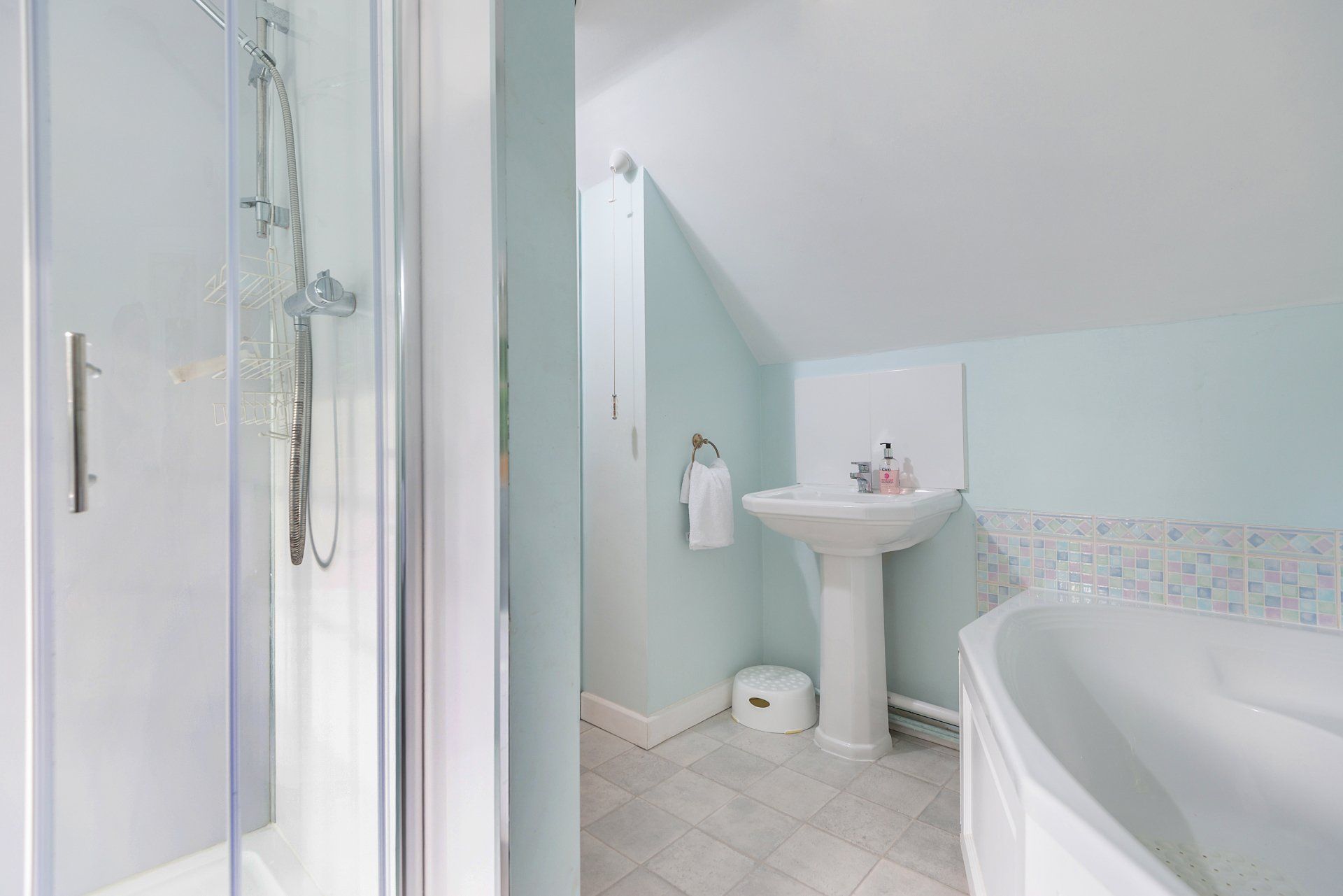 Traditional bathroom in holiday let cottage in Hampshire