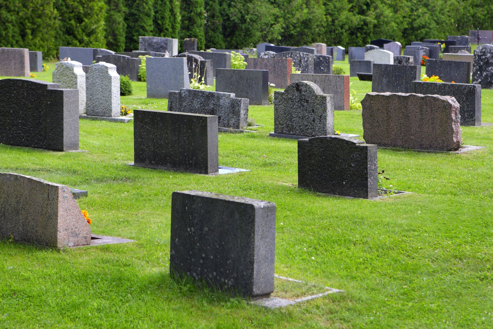 Lapidi cimiteriali