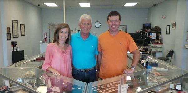 Three People Smiling — Paducah, KY — Hoskins Coin & Gold Exchange