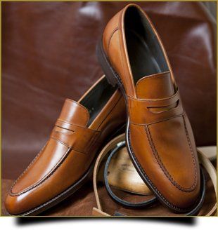 For key cutting in South London call 020 7738 7951 get boot sole repair