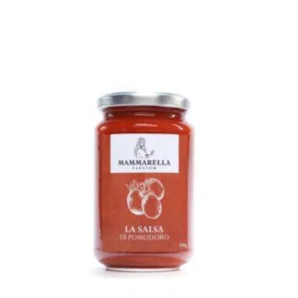 A jar of la salsa di pomodoro tomato sauce