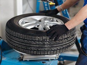 Tyres and tracking in Newbury Berkshire