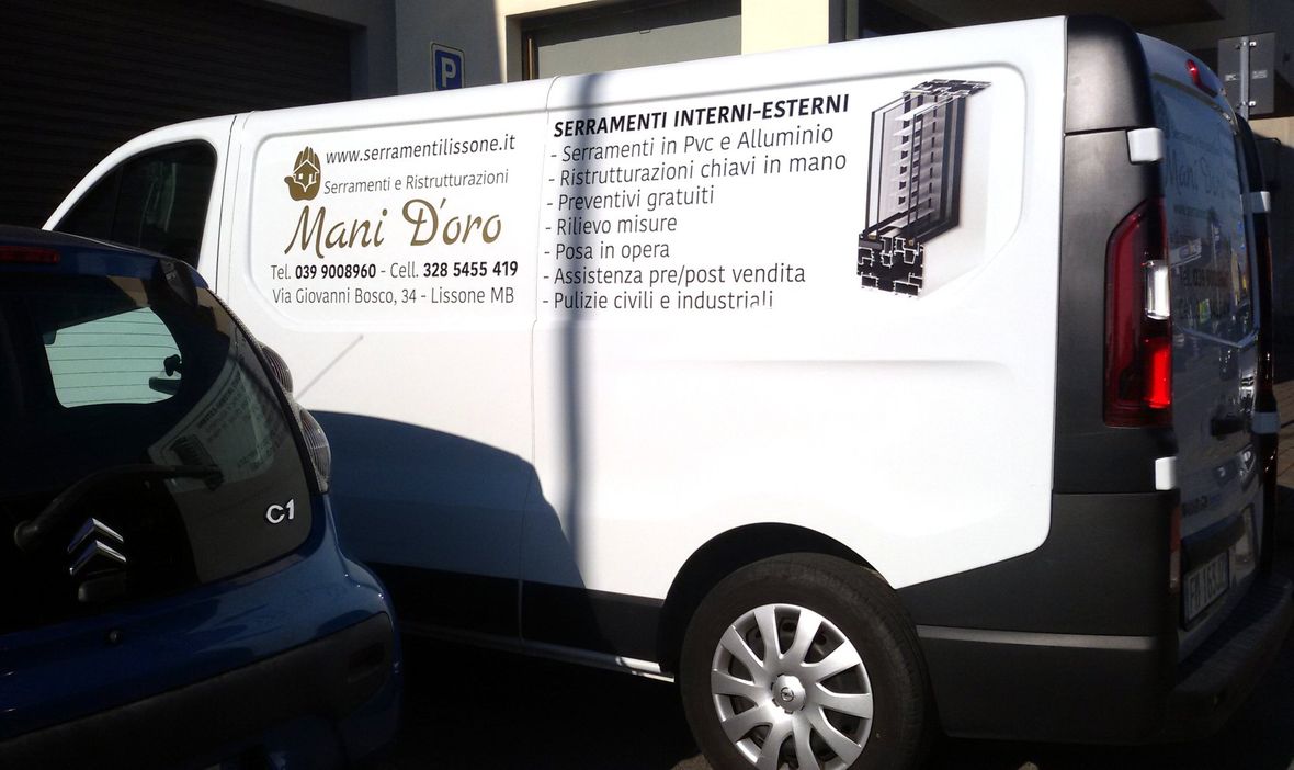 furgone con decorazione stampa