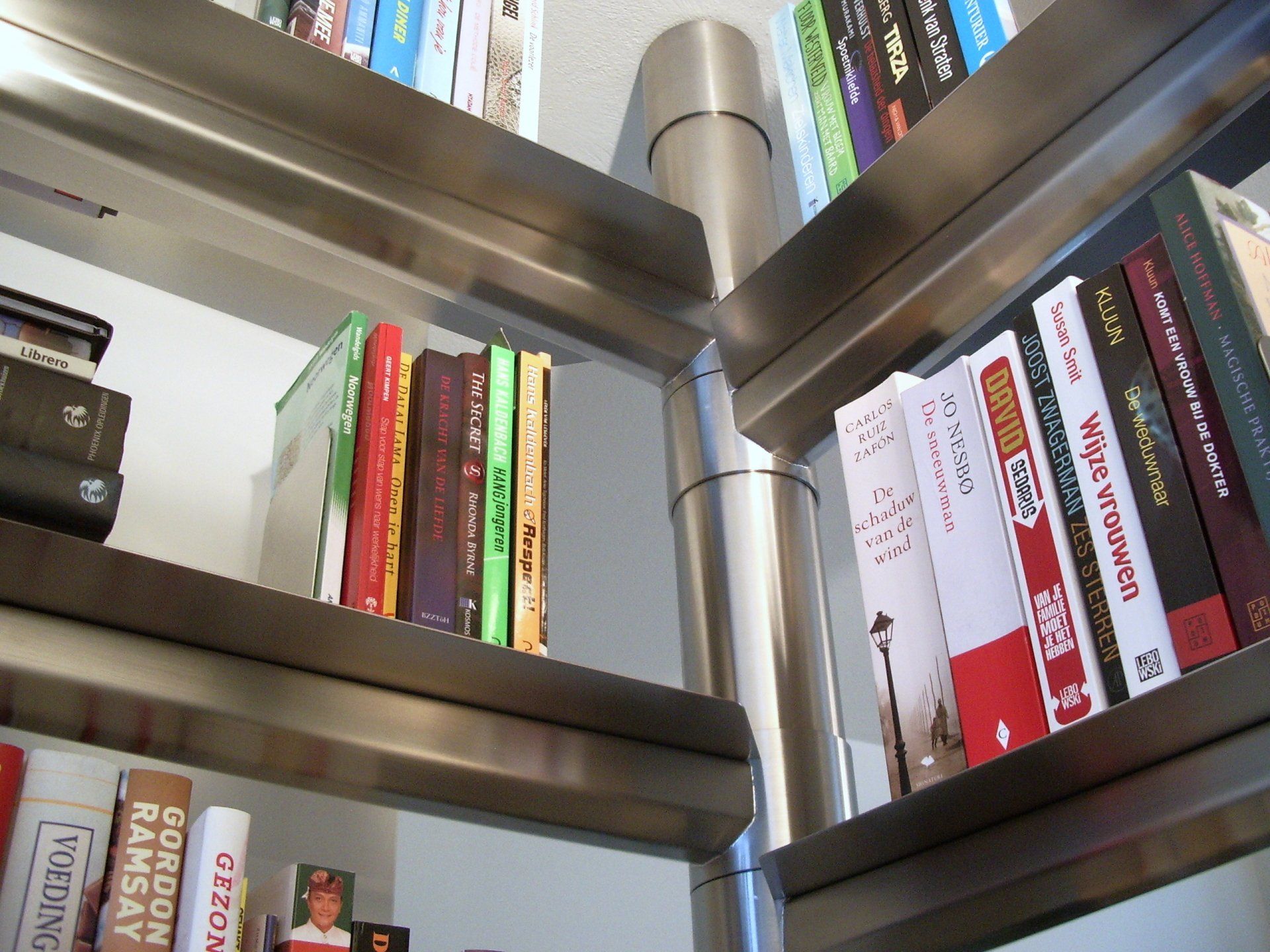thespindle boekenkast rvs