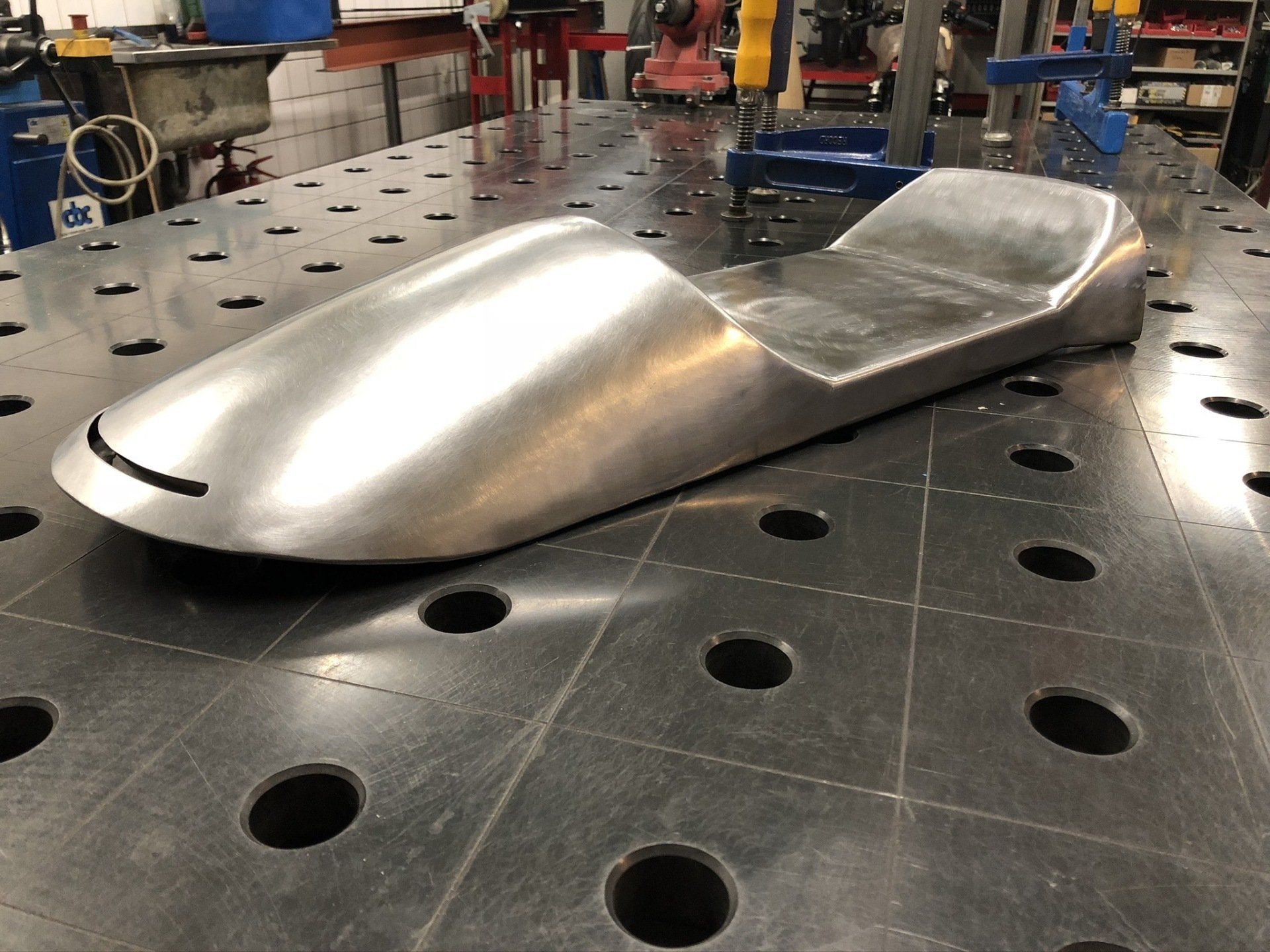 Caferacer seat uit staal