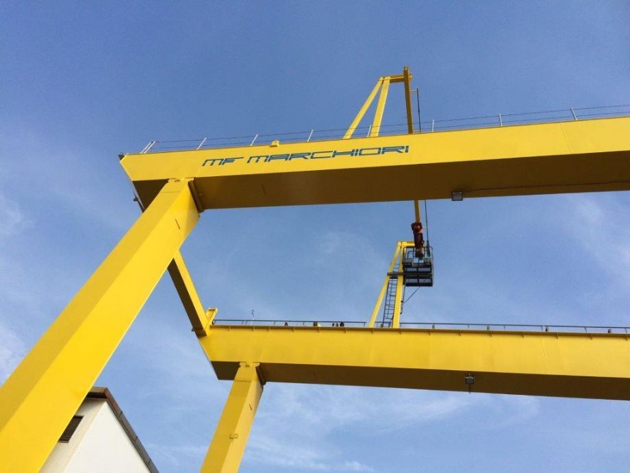 Verniciatura di un carroponte