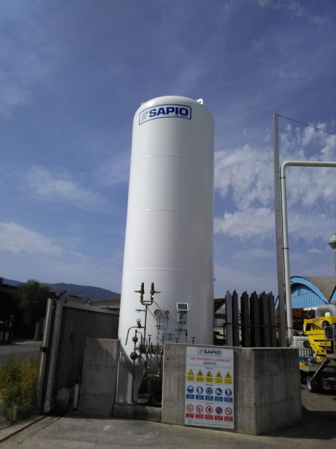 Lavaggio serbatoi industriali