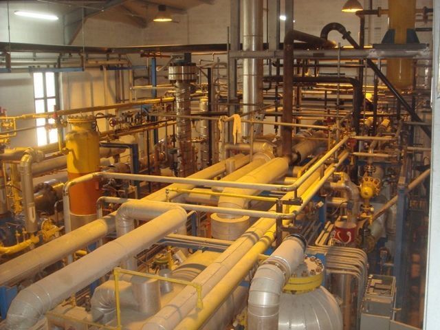 Verniciatura di tubazioni industriali