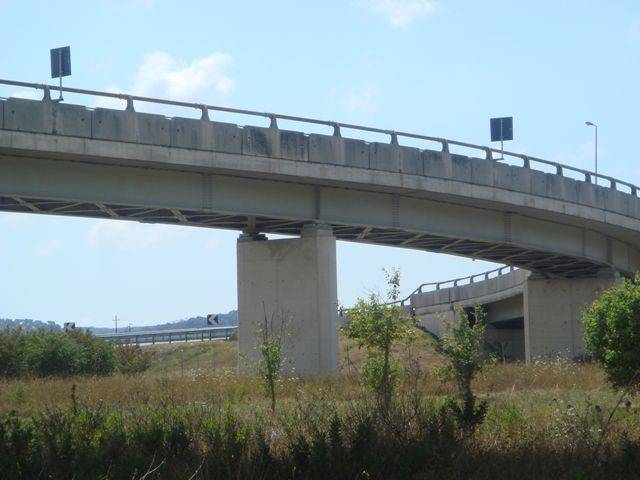 Un viadotto autostradale