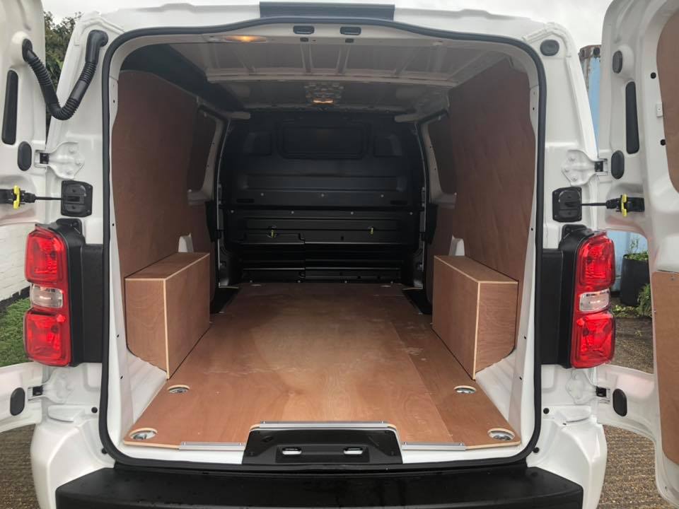 van hire, van rental, van hire, essex, rainham, romford, thurrock, ockendon, corringham, aveley, dagemha, barking, ilford, east london, havering, local van hire, van hire company, near me
