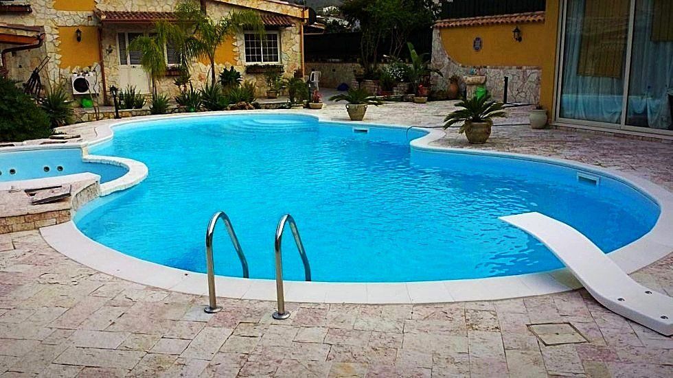 piscina interrata in cemento