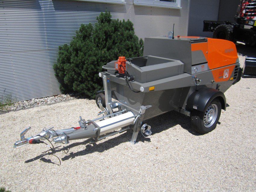 Side view of our Brinkman FE400 liquid screed pump.