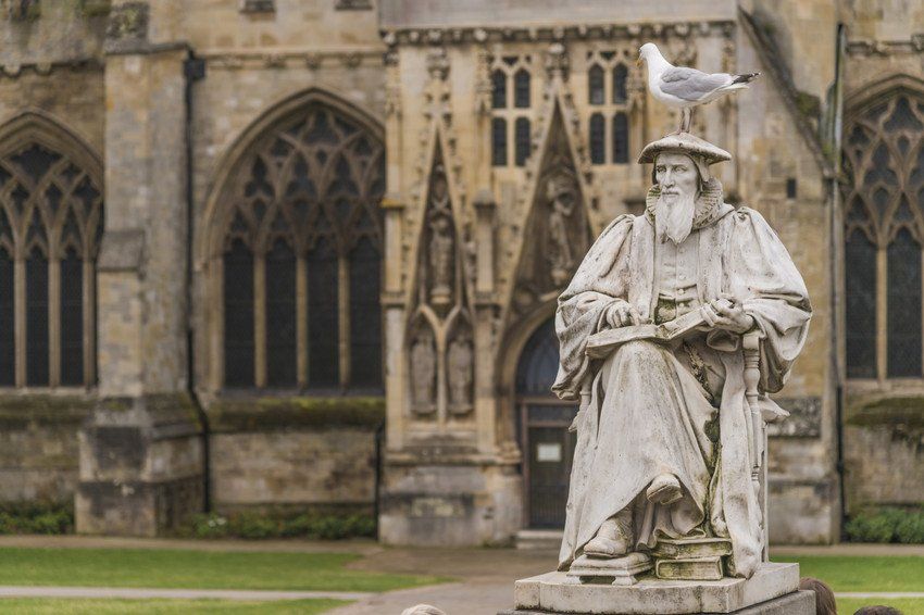 Richard Hooker Monument