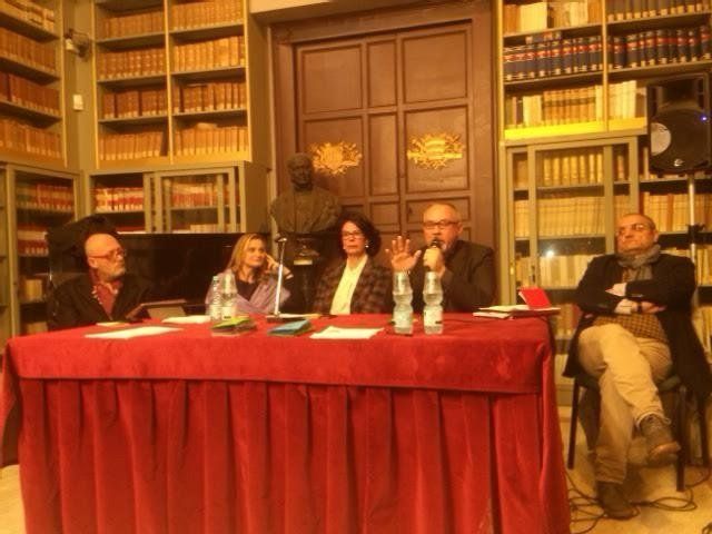 conferenza con psicologi
