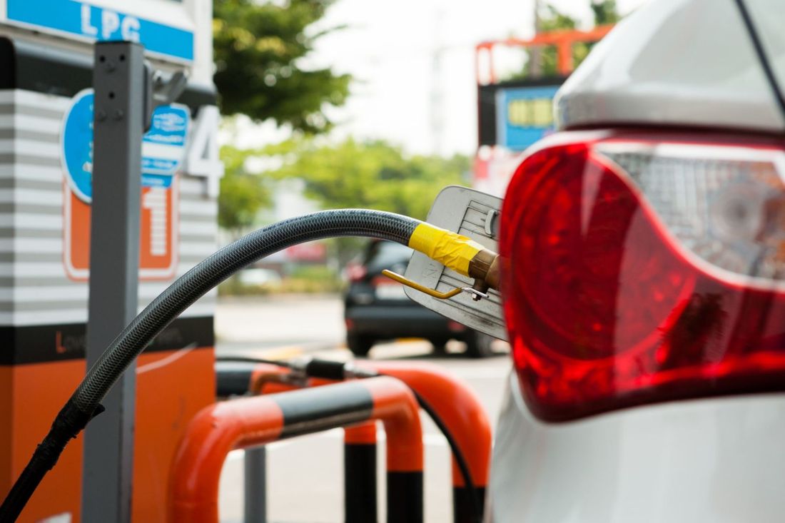 rifornimento di carburante gpl ad auto
