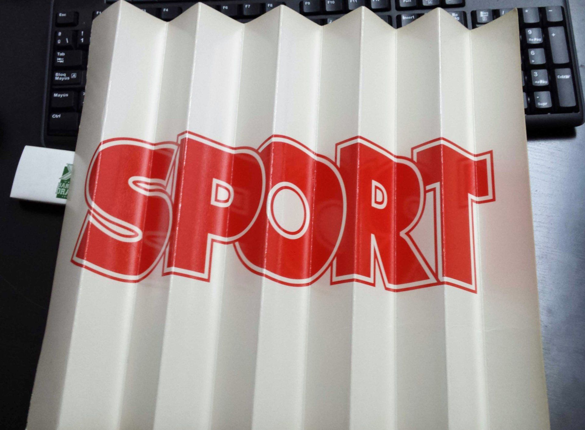 aplaudidor carton