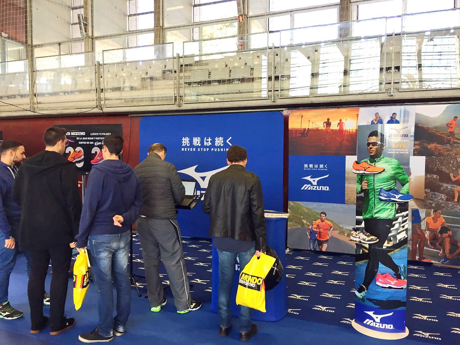 stands mizuno