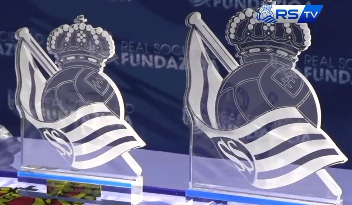 trofeos metacrilato