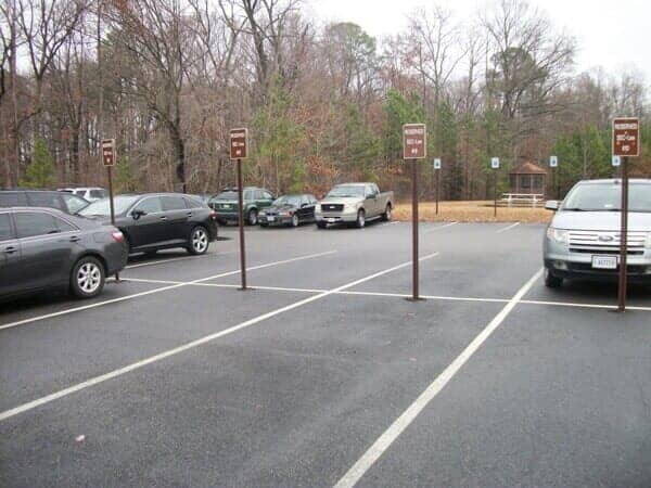Parking lot signs - Aluminum in Petersburg V