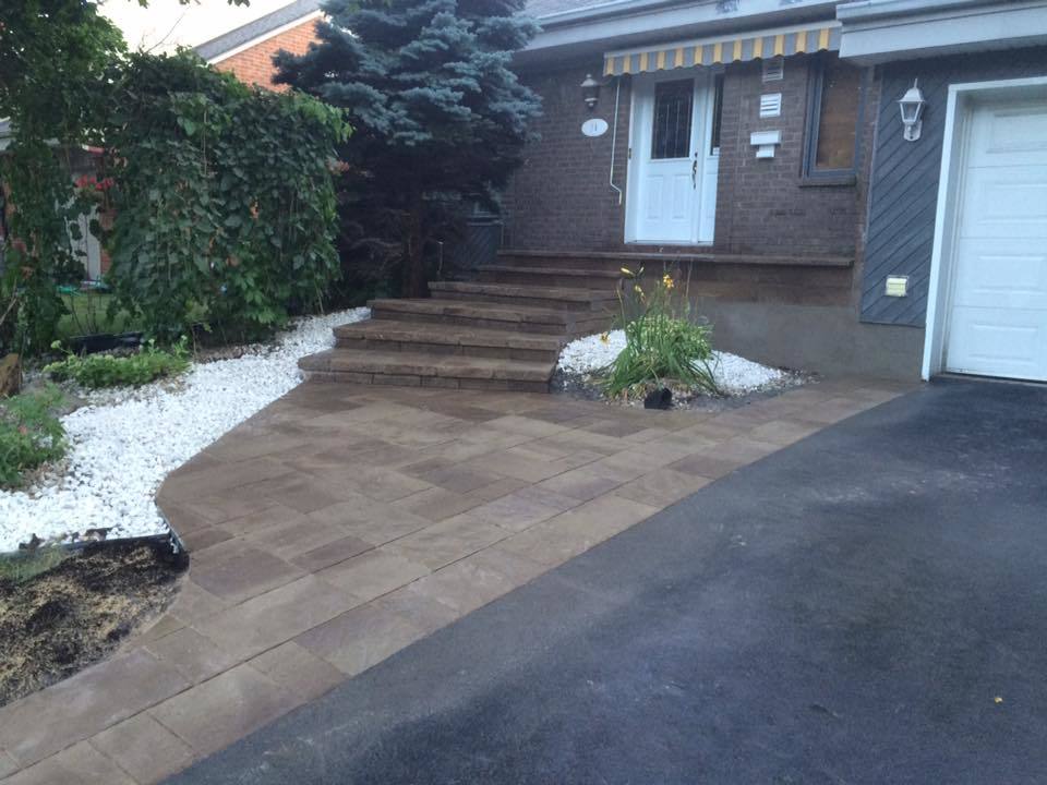 black unistone driveway and walkway