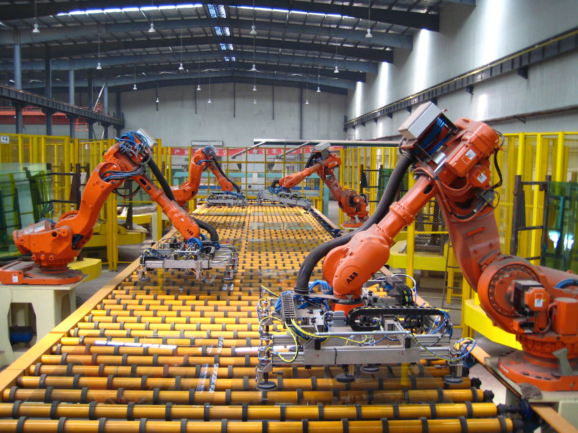 custom glass fabrication plant