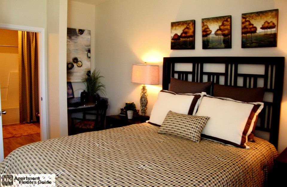 The Overlook at Stone Spring Apartments