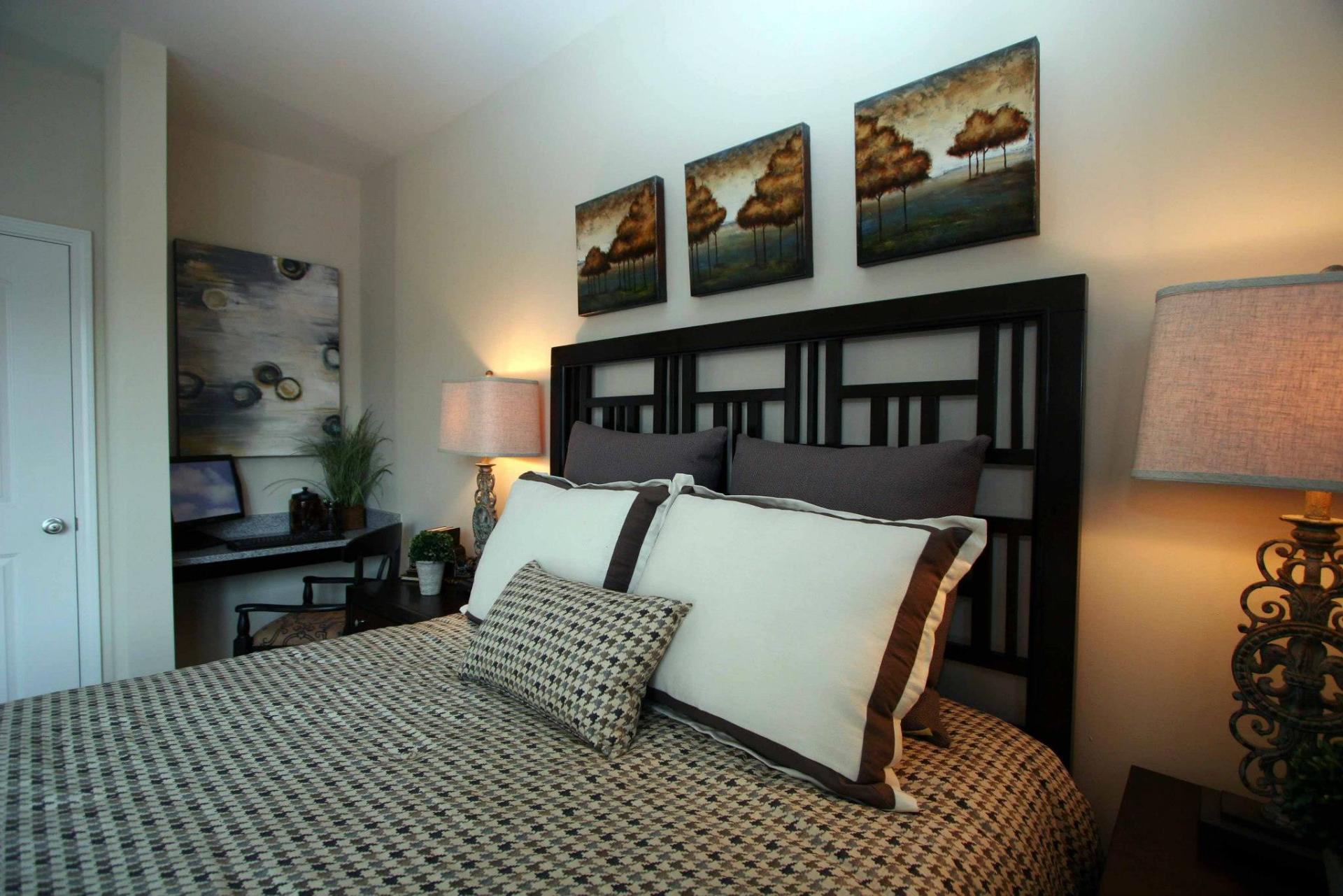 The Overlook at Stone Spring Apartments