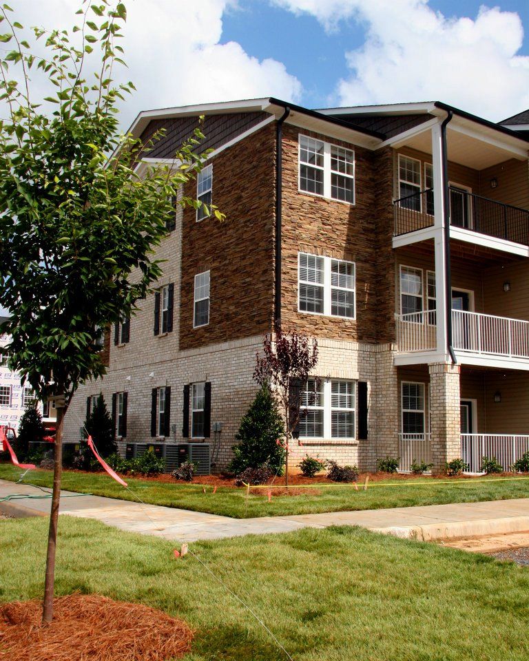 The Overlook at Stone Spring Apartments