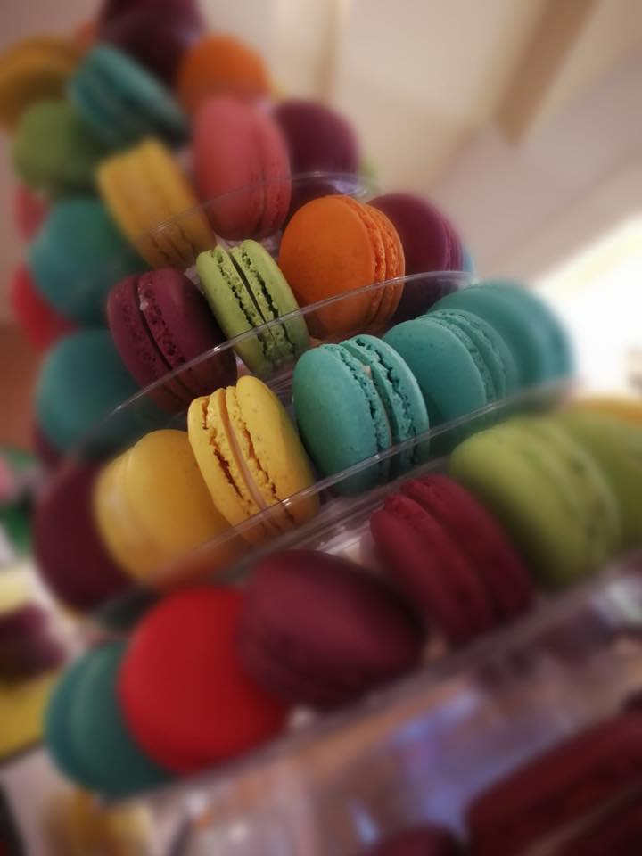 vassoio con macaron in vari gusti