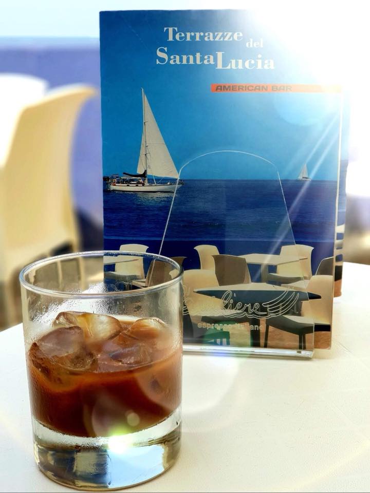 cocktail in uno dei migliori bar di Bari