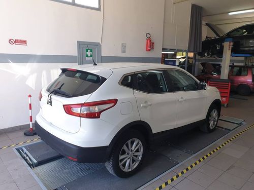 auto bianca