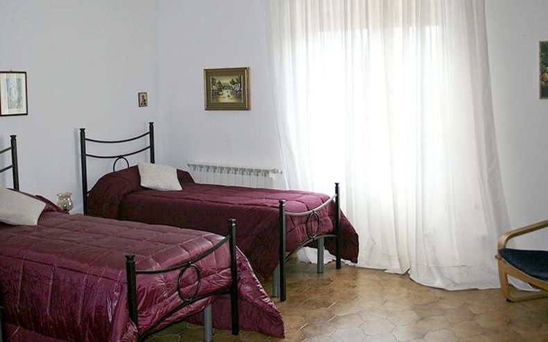 Camere doppie e trile casa famiglia villa sorriso catania