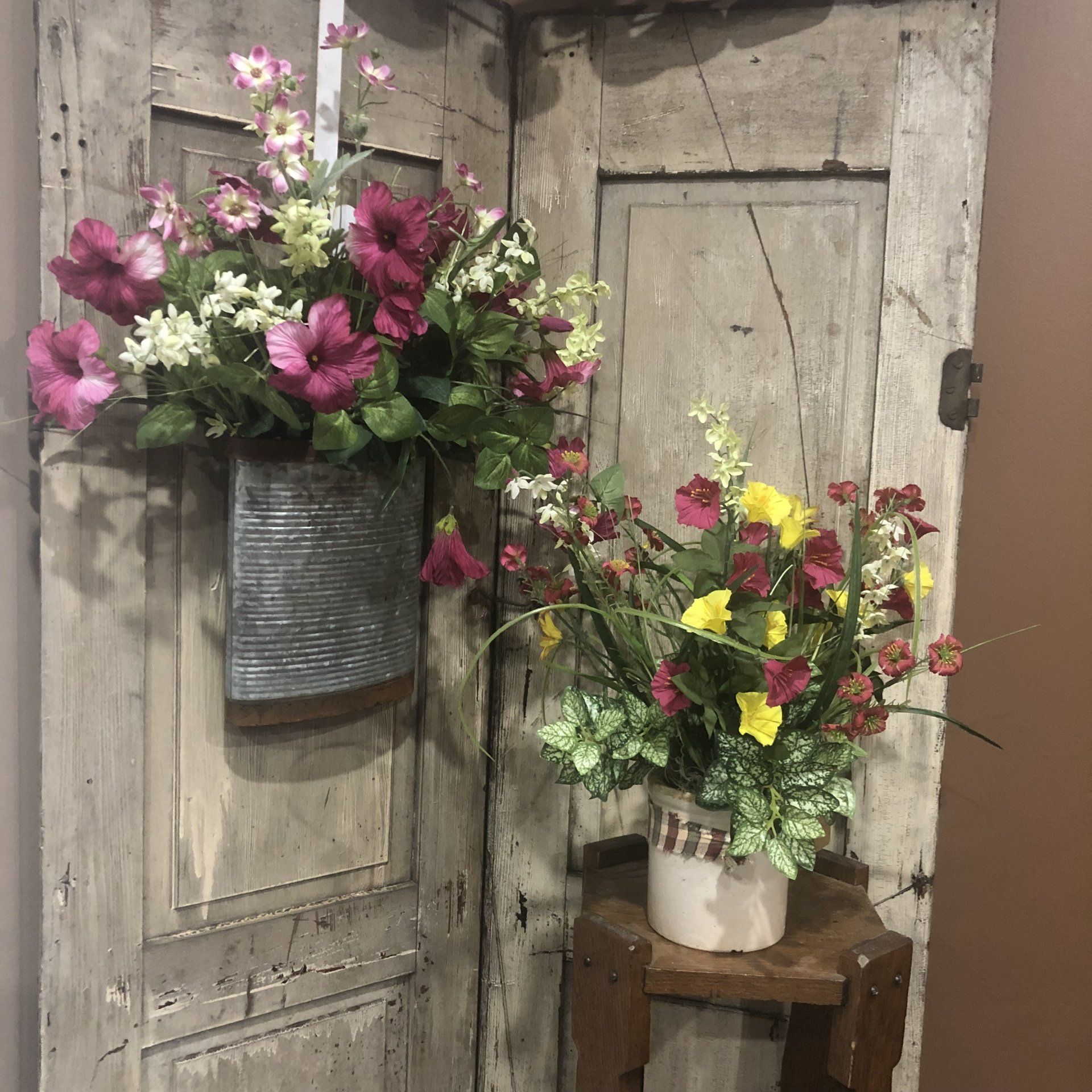 Pink flowers make great arrangements for spring.