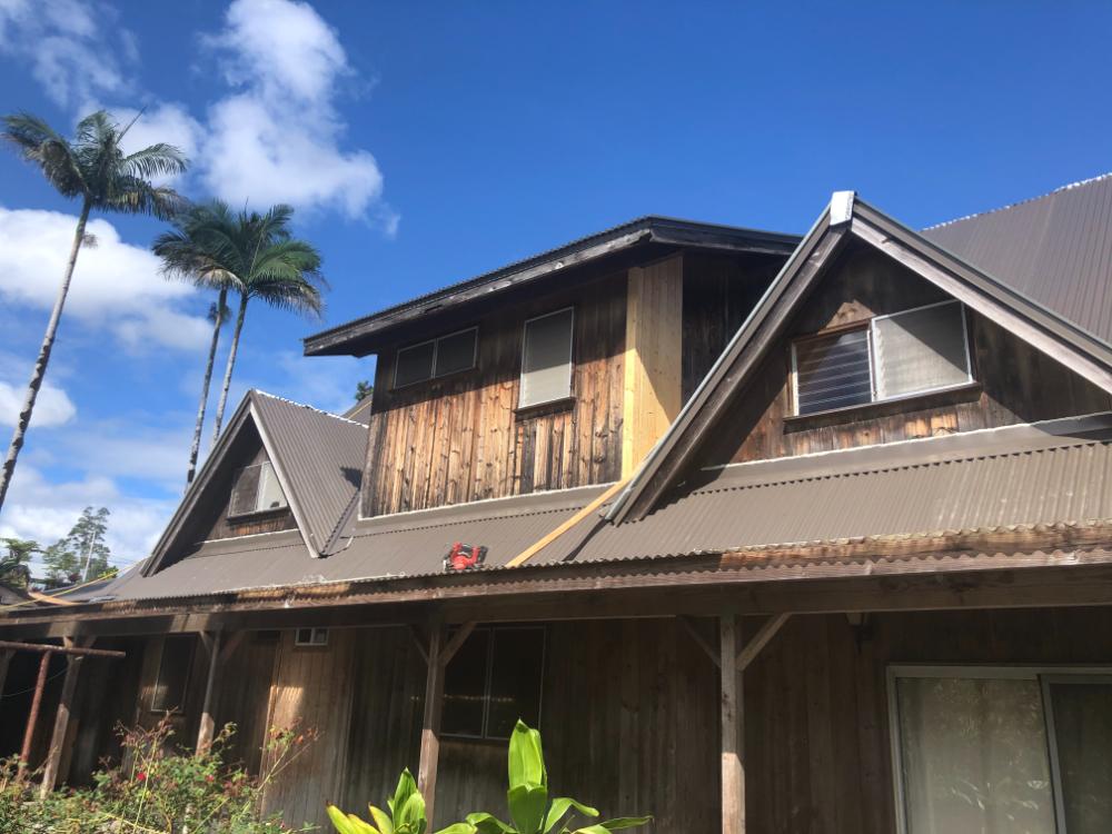 Hawaii house with new roofing